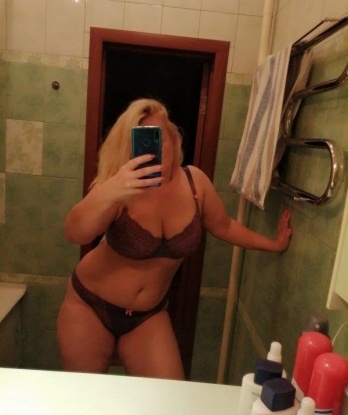 Опыт и красота сочетаются во мне, и я всегда стараюсь угодить своему партнеру. В Москве я существую, чтобы исполнить твои самые интимные желания. Мои услуги включают классический и эротический массаж, горячий стриптиз, ролевые игры и многое другое. У меня есть отличные отзывы от предыдущих клиентов, которые описывают меня как страстную и неповторимую любовницу. Посмотри мои фото, чтобы увидеть, насколько соблазнительна я. Смайлики: 😉💋🔥 9468, 43 года